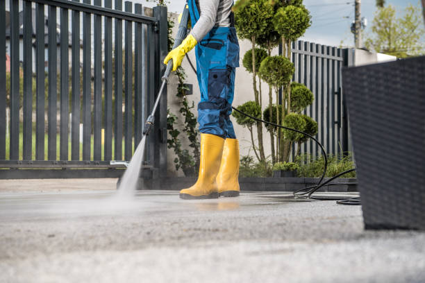 Best Pool Deck Cleaning  in Quincy, FL